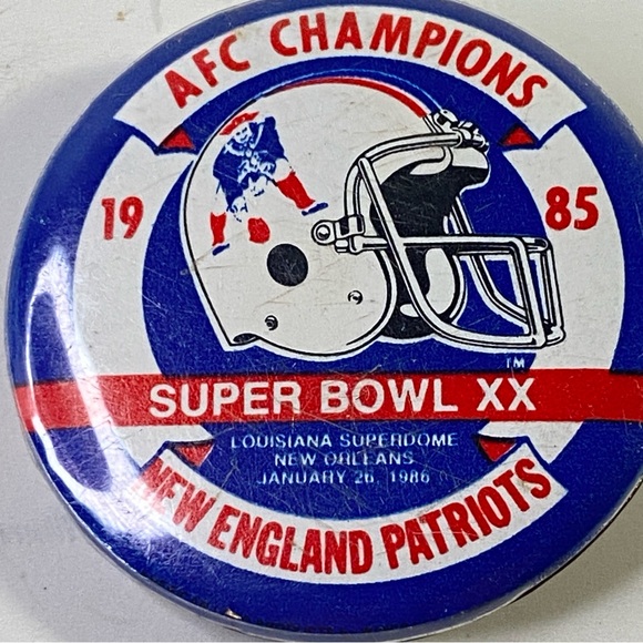 Vintage Button Pin - Picture 3 of 6